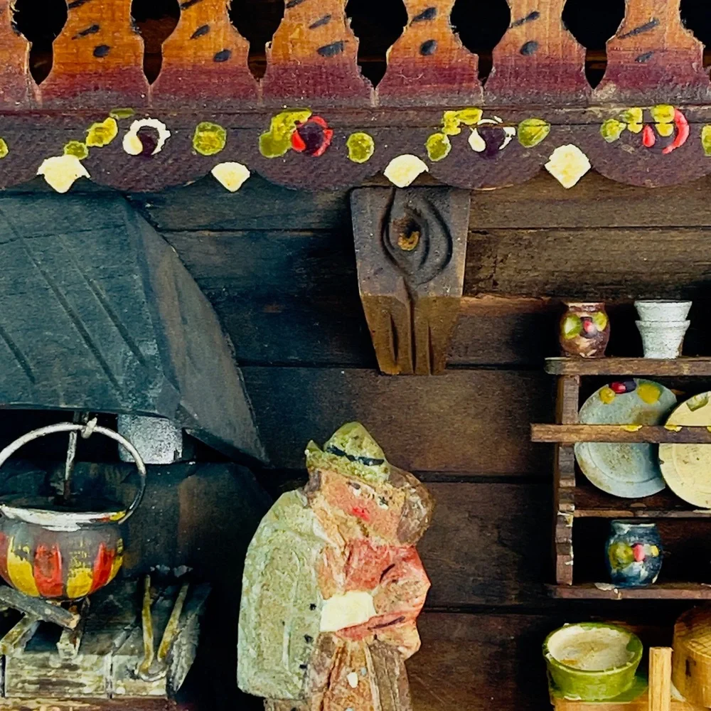 Vintage handcrafted Anri Diorama Made in Italy Cottagecore Chalet Décor Grams - Picture 8 of 13
